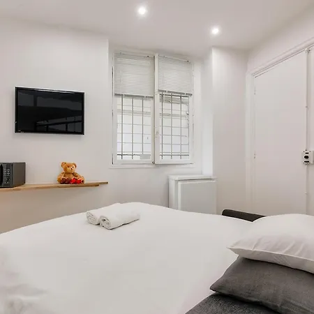 Urbanflat 165 - Boetie - Champs Elysees 아파트