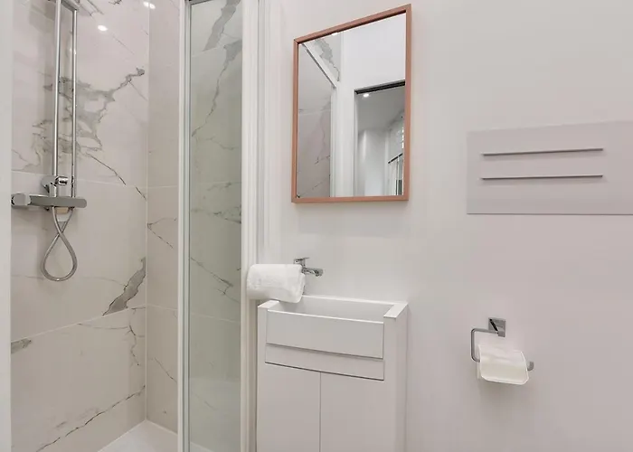 Апартаменты Urbanflat 165 - Boetie - Champs Elysees